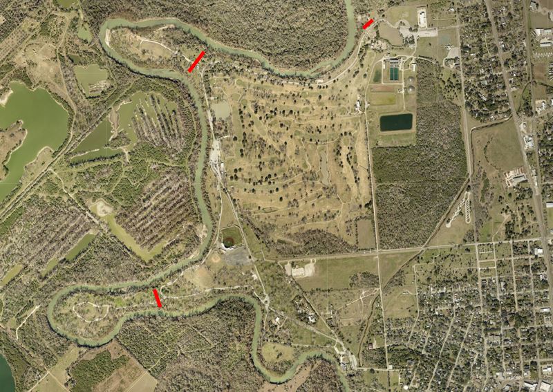 A map of Riverside Park with red barriers at the boat ramp, Fox's Bend and Grover's Bend.